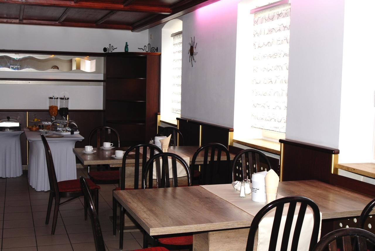 Adler Treuchtlingen Hotel Ngoại thất bức ảnh